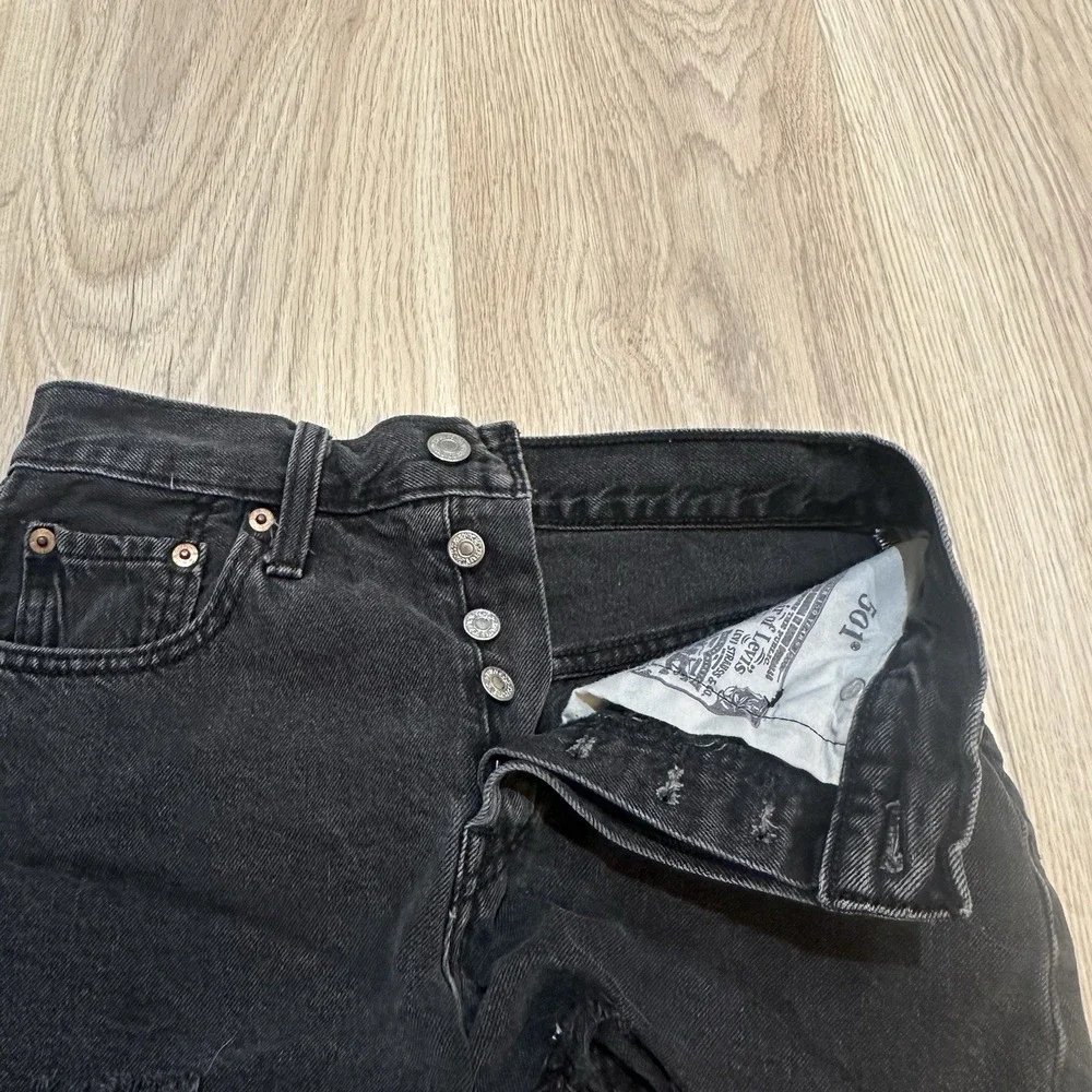 Levis 501 Women's Shorts Denim Black Cutoff High Rise Edgy Beach Size 25 Western